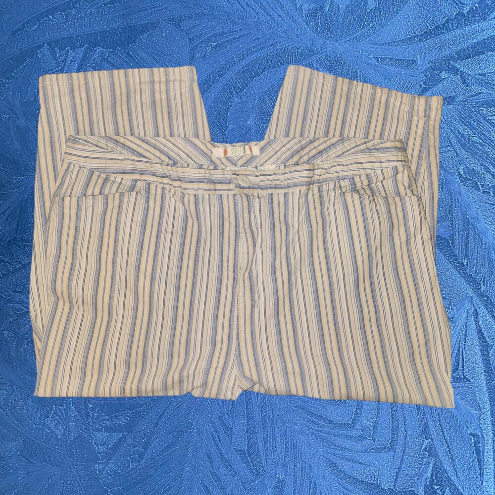Bill Blass Stretch Capri Pants - Size 20